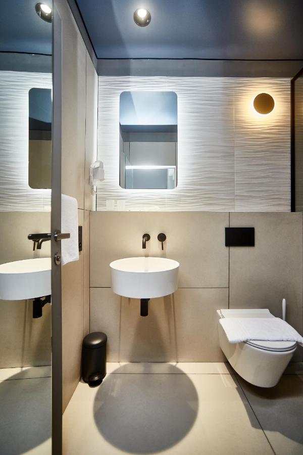 Ultramarinn Hotel Odessa Esterno foto