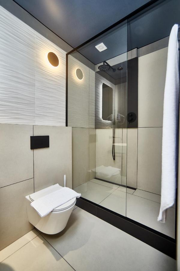 Ultramarinn Hotel Odessa Esterno foto