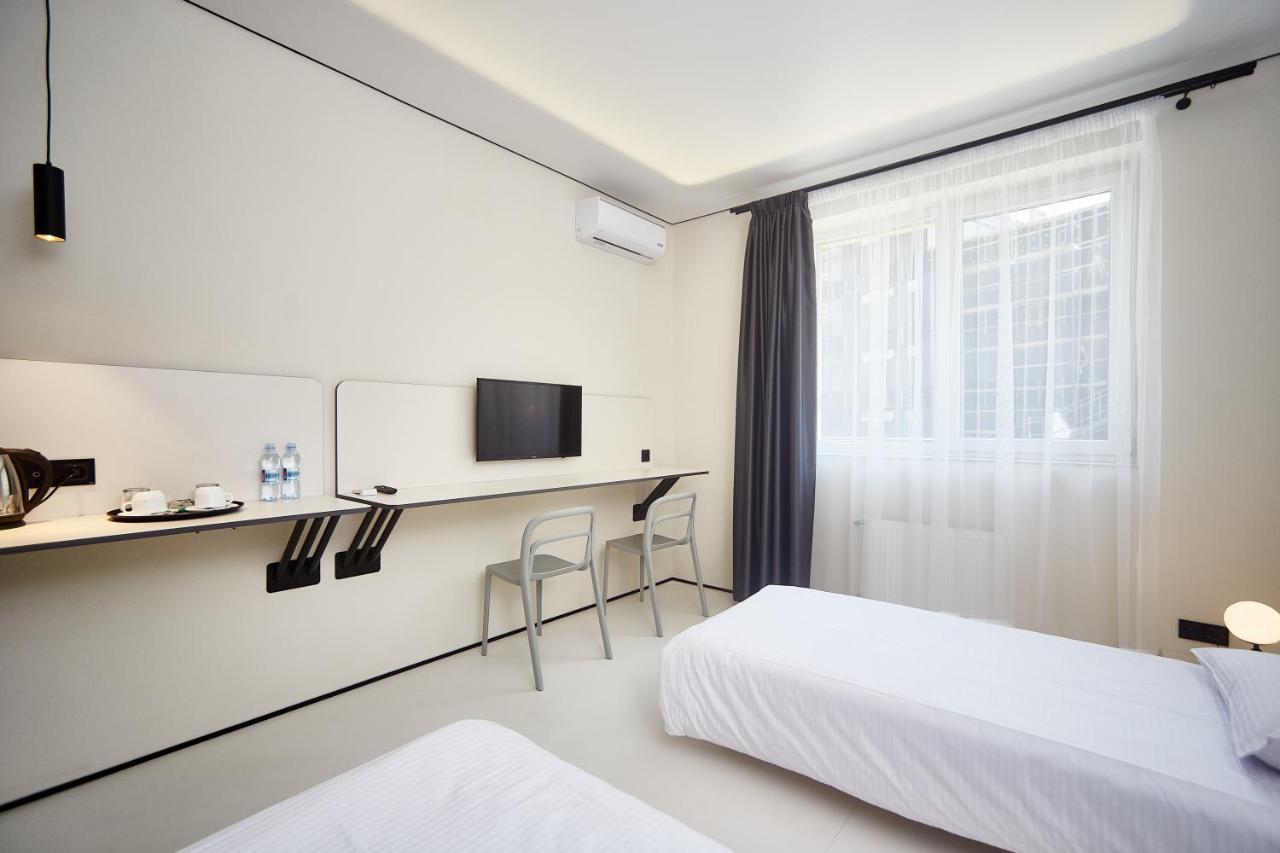 Ultramarinn Hotel Odessa Esterno foto